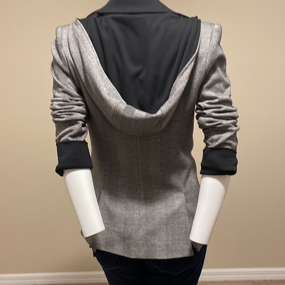 Alice + Olivia Black and White Herringbone blazer NWOT Size Small - Picture 7 of 12
